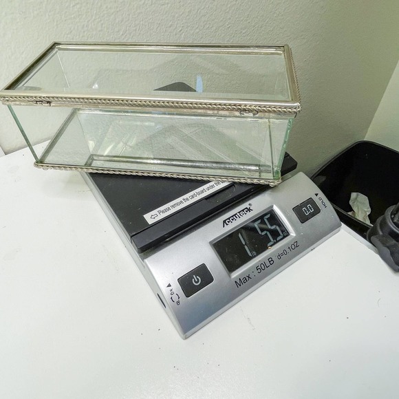 Trinket Jewelry Box Glass Silver Edge Mirror Bottom - Picture 9 of 9